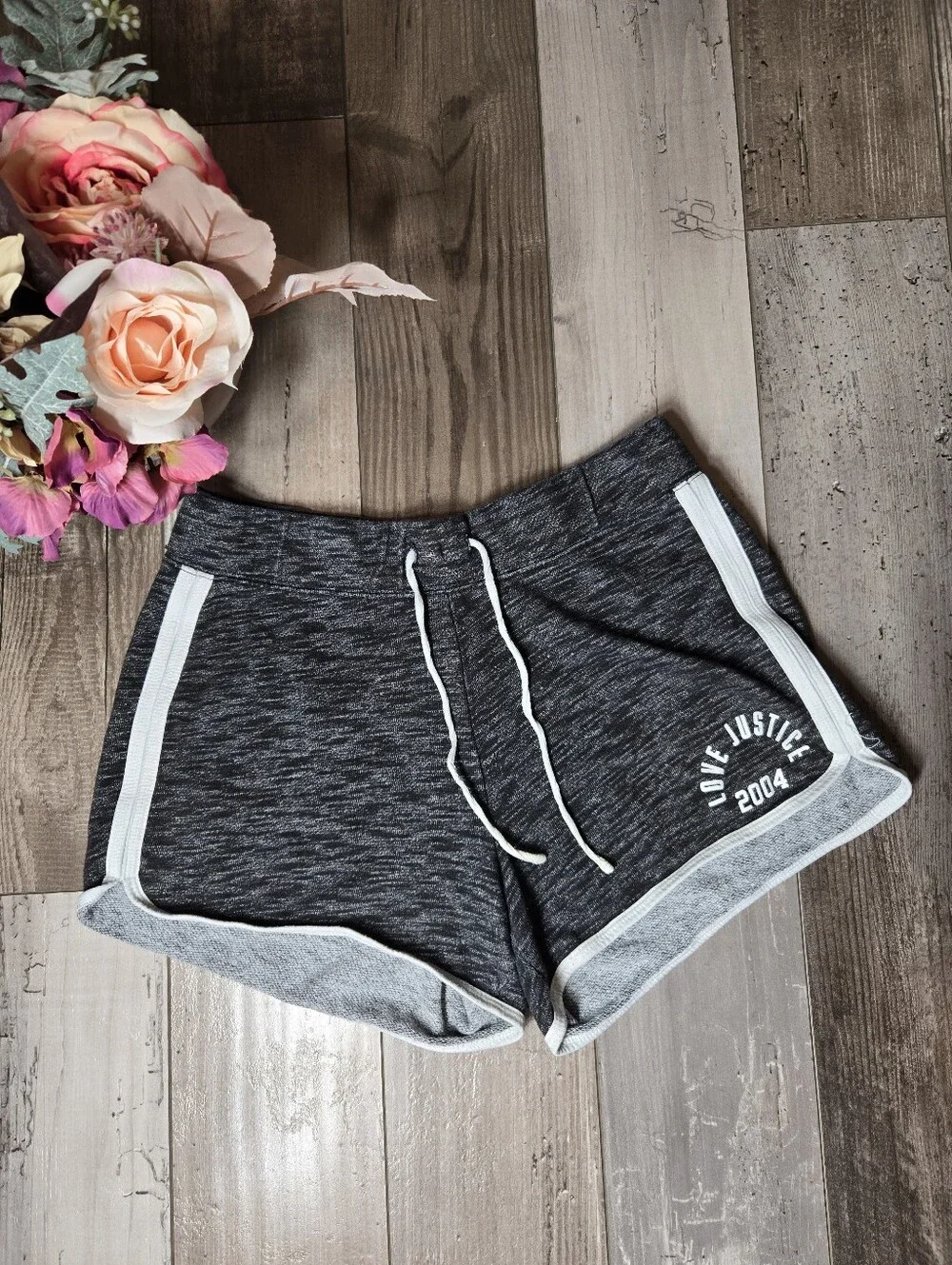 Justice Active Girl’s Gray Cozy Pull-on Shorts with White Trim Size XL 14-16